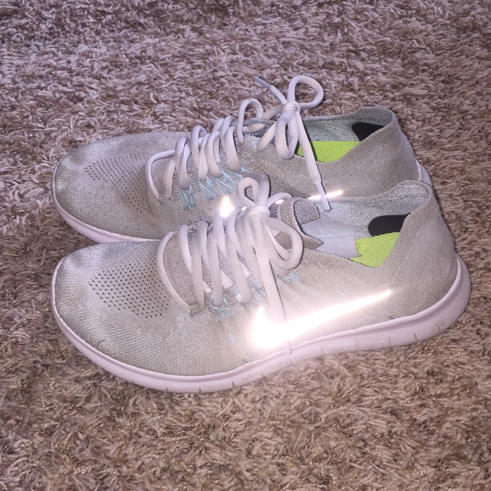 Women’s Nike shoes